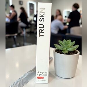 TRU SKN Sculpted Lip Liner — Mulberry